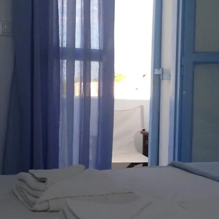 Hotel Amelie Santorini 3*