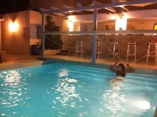 Amelie Santorini Hotel